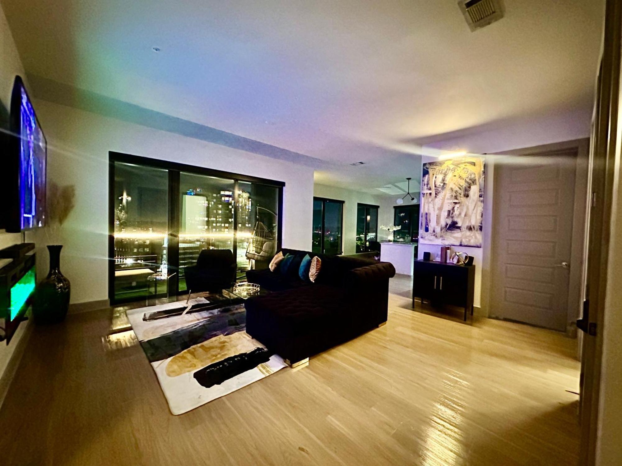 Modern Luxury At The Interlock Apartment แอตแลนตา ภายนอก รูปภาพ